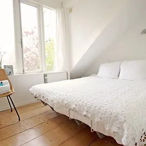 Beautiful 2 Floor Vondelpark Apartment. , Amsterdam Niederlande